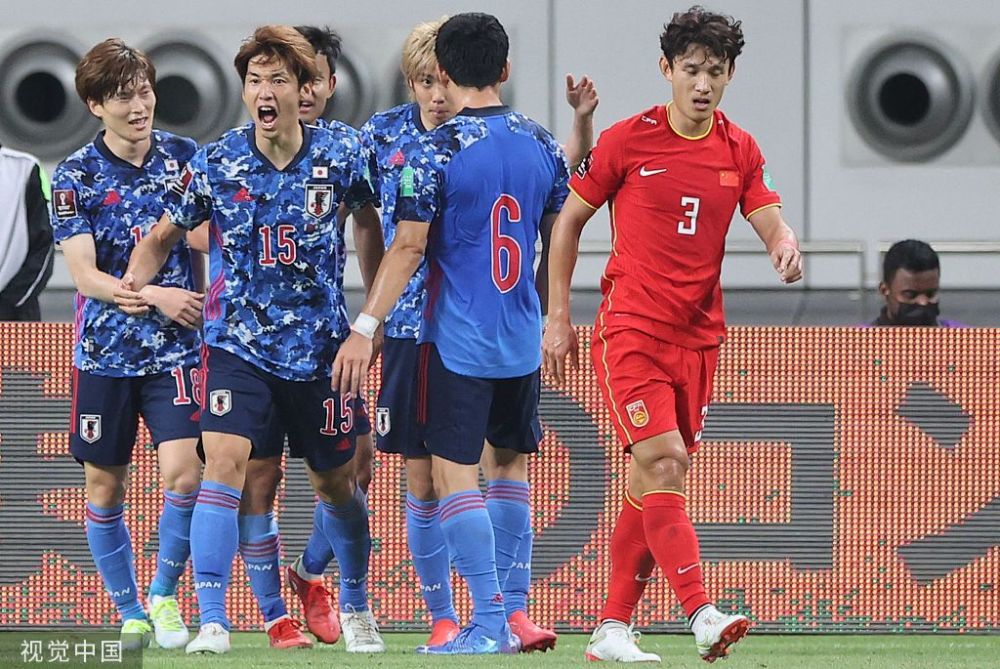 西甲第15轮，巴塞罗那主场1-0战胜马德里竞技。